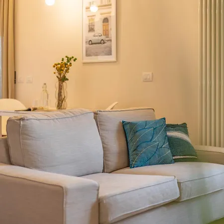 Apartment Comforthouse Luxury Apartment