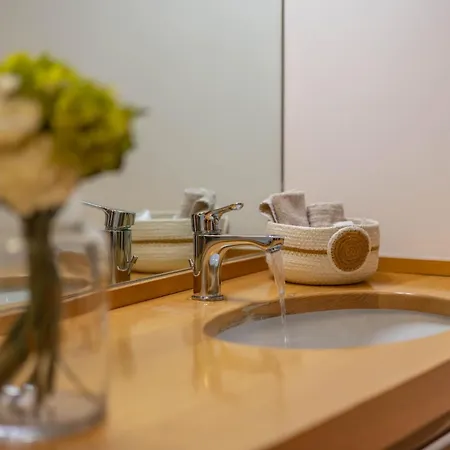 Comforthouse Luxury Apartment