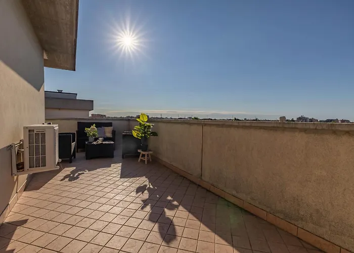 Comforthouse Netflix, Prime, Wifi, Tv, Balcony アパート *